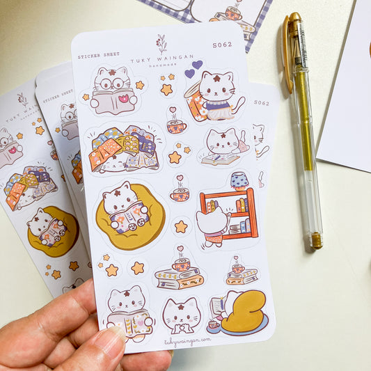 Gatita Lectora Kawaii - 18 Stickers