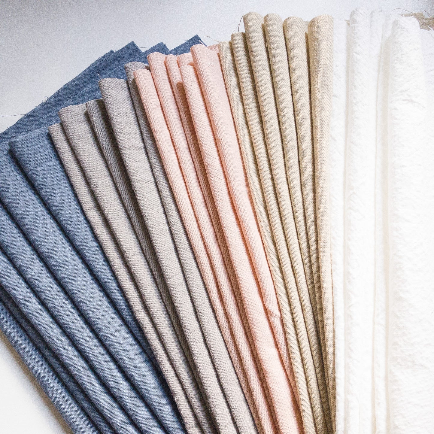 Pack De Telas Tusor Para Bordar "Dreamland Gray"