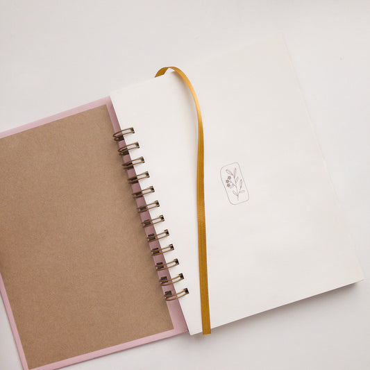 Cuaderno Anillado Tapa Dura A5 80 Hojas Punteadas